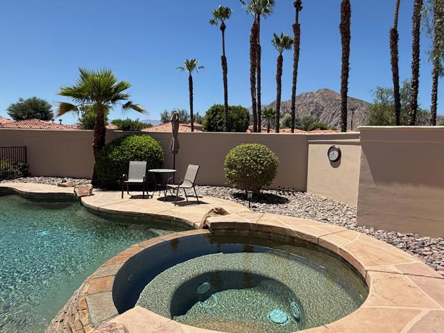 79765 Tangelo, La Quinta CA: https://media.crmls.org/mediaz/4a136220-6f6d-45db-ae0a-35d2b1eb54fc.jpg