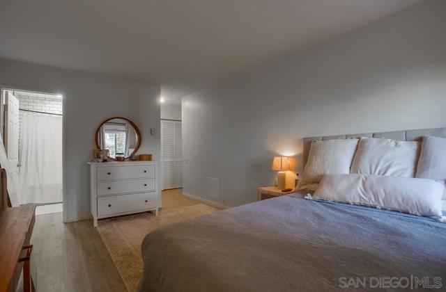 4600 Lamont Street, San Diego, California 92109, 2 Bedrooms Bedrooms, ,2 BathroomsBathrooms,Condominium,For Sale,Lamont Street,250018543SD