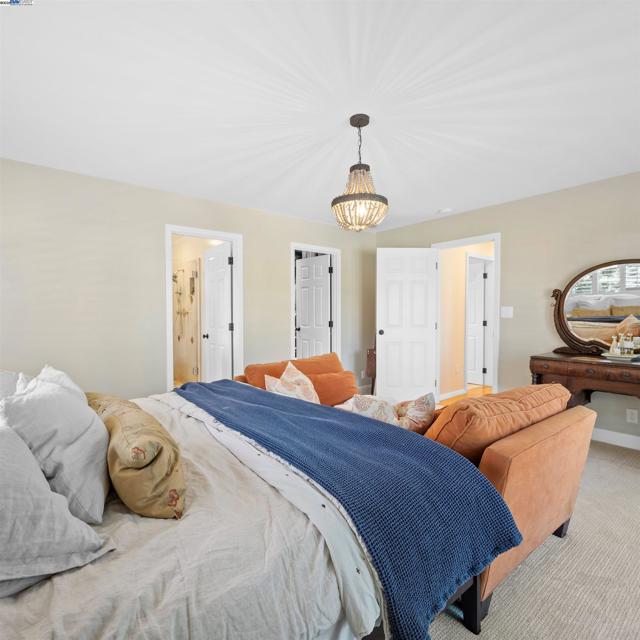 18767 Lamson Rd, Castro Valley CA: https://media.crmls.org/mediaz/4a13c418-baeb-476f-849d-e18b72e4a03b.jpg