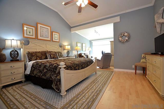 95 Port of Spain, Coronado CA: https://media.crmls.org/mediaz/4a145a30-2a11-4f63-a256-6bbb05e49546.jpg