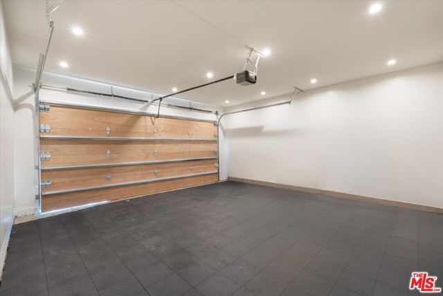 13949 Cumpston Street, Sherman Oaks CA: https://media.crmls.org/mediaz/4a158f33-35fe-4e5a-9c2c-96c415fc0235.jpg