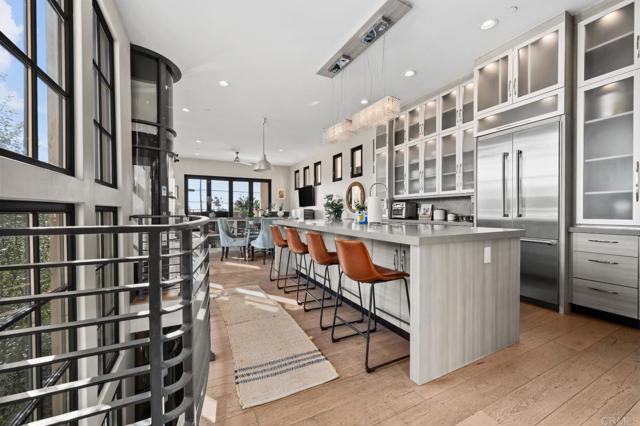 Detail Gallery Image 10 of 43 For 907 S Tremont St, Oceanside,  CA 92054 - 3 Beds | 3/1 Baths