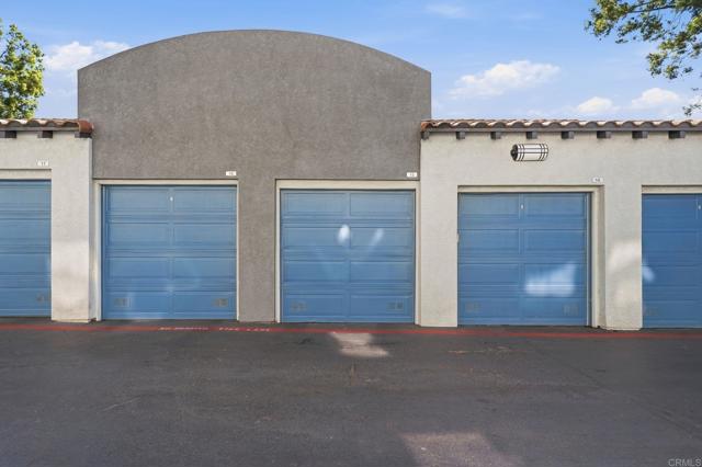 1241 Santa Cora Ave, Chula Vista CA: https://media.crmls.org/mediaz/4a15ff76-70bb-461b-a2e9-64f43e8b9c1b.jpg