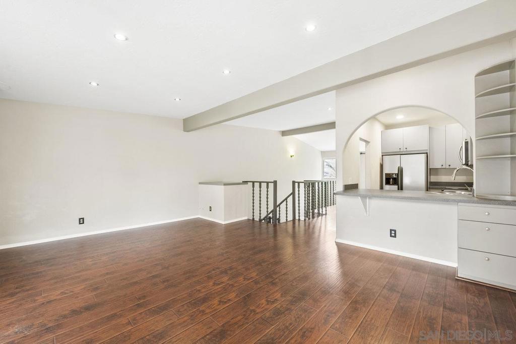 MLS #250032541SD image #5