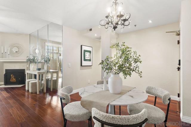2445 Brant St, San Diego CA: https://media.crmls.org/mediaz/4a166df1-5b28-44dc-b540-17e88765eb44.jpg