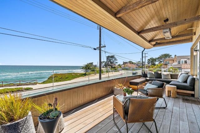 1122 W Cliff Drive, Santa Cruz CA: https://media.crmls.org/mediaz/4a168288-58fb-485a-b45a-35d062174736.jpg
