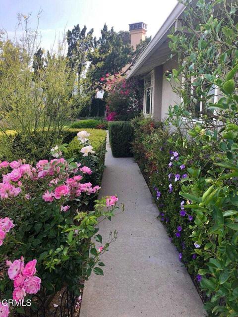 9670 Crystal View Dr., Tujunga CA: https://media.crmls.org/mediaz/4a17201e-6e7c-478e-8099-bf4dbef0cfe9.jpg