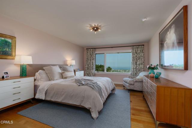 960 Roble Lane, Santa Barbara CA: https://media.crmls.org/mediaz/4a17a1a6-dcb1-43de-8c45-843570411089.jpg