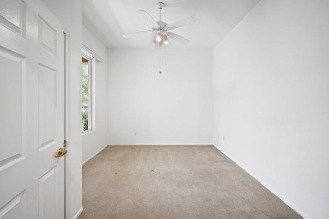 44660 S Heritage Palms Drive, Indio CA: https://media.crmls.org/mediaz/4a17c4eb-efb6-4030-a063-306e3dd6b2f3.jpg