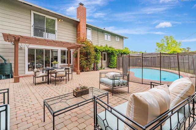 932 Pleasant Hill Road, Redwood City CA: https://media.crmls.org/mediaz/4a180323-90f9-4c89-b661-384b2f070ff3.jpg