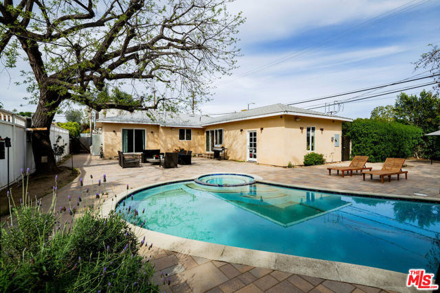 12504 Kling Street, Studio City CA: https://media.crmls.org/mediaz/4a1838f4-b5d3-4e68-8ca8-3783d8991d40.jpg