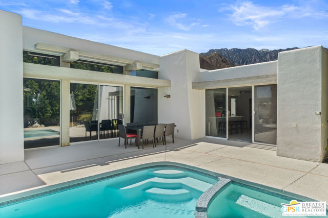 770 N Girasol Court, Palm Springs CA: https://media.crmls.org/mediaz/4a1878d8-2c8a-4447-bdb1-5cf3924e5b8c.jpg