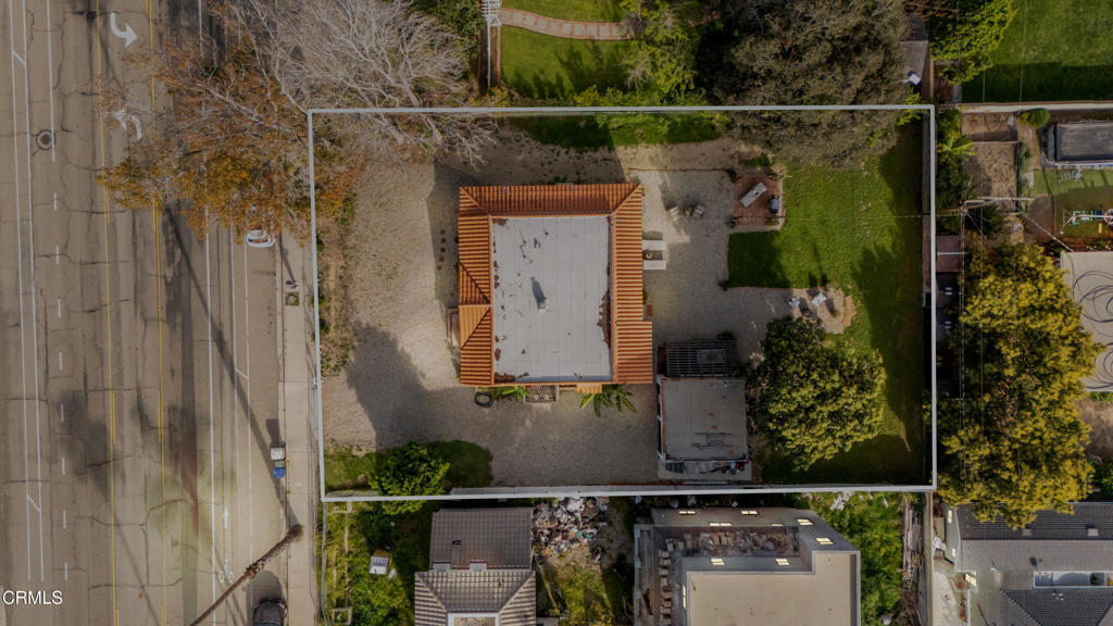 https://media.crmls.org/mediaz/4a189167-9af9-4549-a170-f659cc5a749c.jpg?preset=X-Large