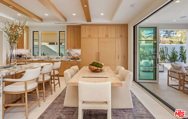 409 21st Street, Santa Monica CA: https://media.crmls.org/mediaz/4a18c38f-c141-4c99-a702-a7ccfb296c44.jpg