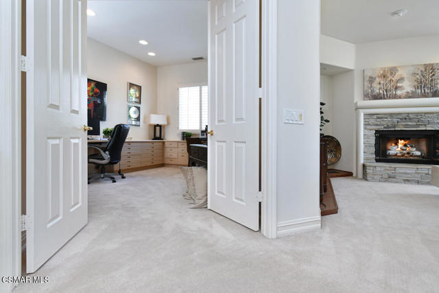 31775 Oak Ranch Court, Westlake Village CA: https://media.crmls.org/mediaz/4a1a60c0-482e-4754-aca4-218b90606594.jpg