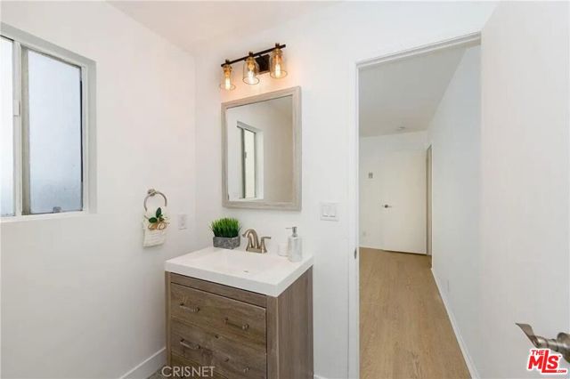 4350 Berryman Avenue, 10 photo 15
