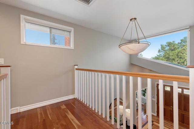 423 Lakeview Road, Pasadena CA: https://media.crmls.org/mediaz/4a1b56ae-e100-4e58-8527-127ec9c0eef4.jpg