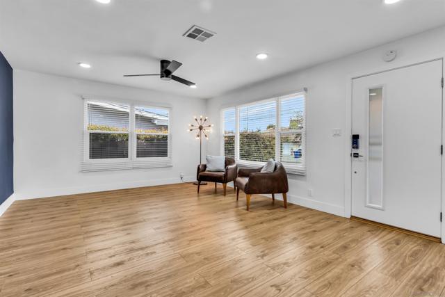 2702 Ridge View Dr, San Diego CA: https://media.crmls.org/mediaz/4a1bb55f-55b0-4690-aa35-c1376056e803.jpg