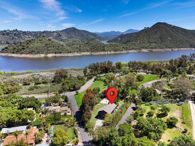 Detail Gallery Image 1 of 1 For 9801 Tamarack Ln, Escondido,  CA 92029 - 3 Beds | 2 Baths