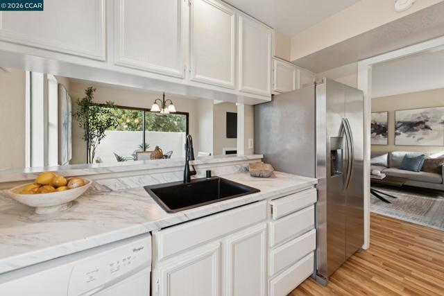 68 Mozden Ln, Pleasant Hill CA: https://media.crmls.org/mediaz/4a1d4cdf-a9d6-4a1a-bbaf-89924583e279.jpg