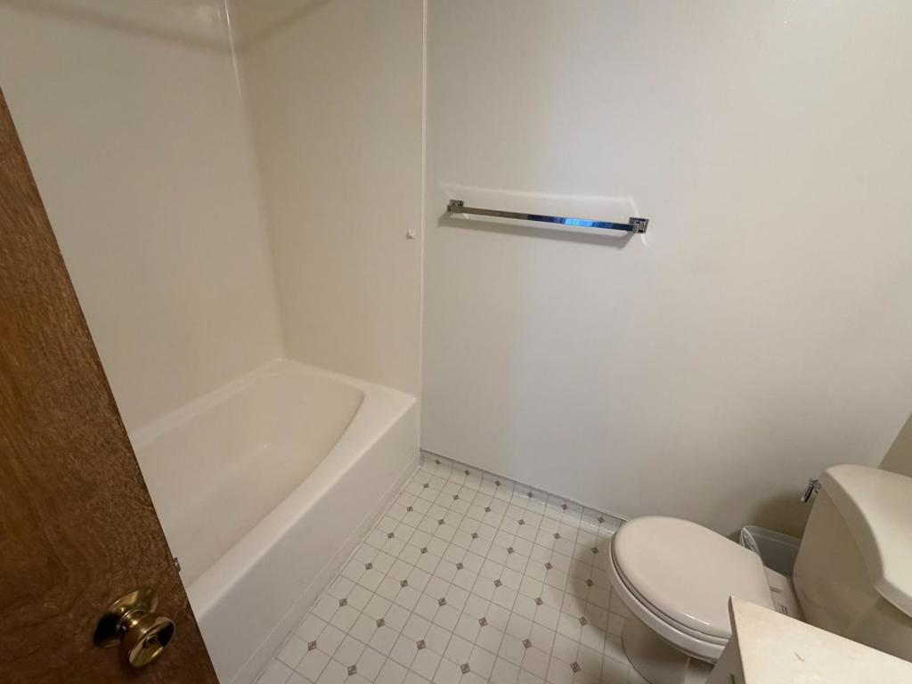 https://media.crmls.org/mediaz/4a1d8582-70b9-47fe-a5f9-7b37963acd5c.jpg?preset=X-Large