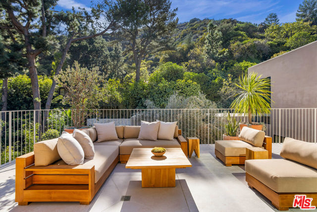 2267 Betty Lane photo 27
