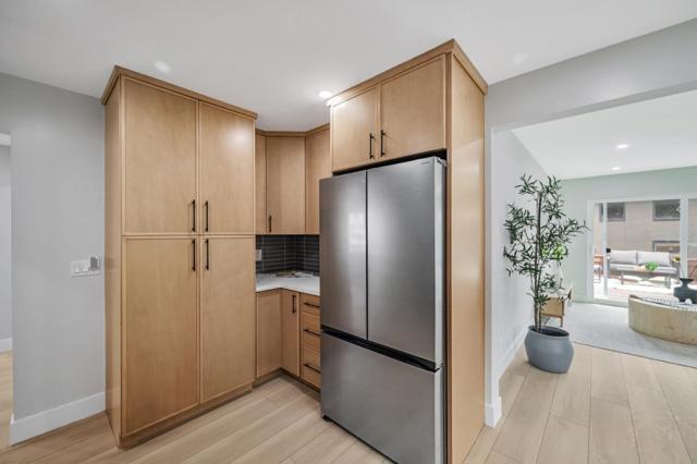 304 Evergreen Drive, South San Francisco CA: https://media.crmls.org/mediaz/4a1d8d79-90ea-42b7-a929-7c66254814ec.jpg