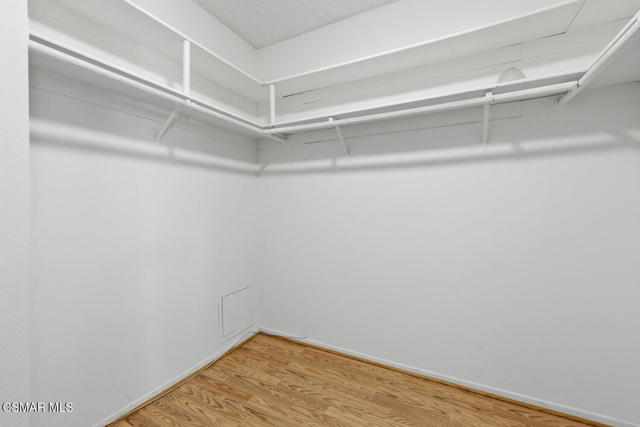 15494 Kernvale Avenue, Moorpark CA: https://media.crmls.org/mediaz/4a1d9135-ad61-423b-8010-ad1a5df5b8e0.jpg