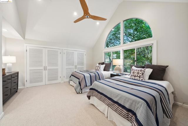 Image 40 of 59 For 5980 Harbord Dr