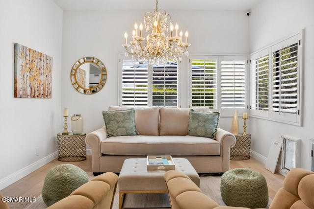 6057 Rainbow Hill Road, Agoura Hills CA: https://media.crmls.org/mediaz/4a1e1089-9506-4d4a-af29-96ce66860bbf.jpg