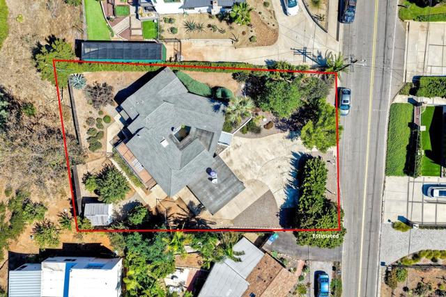 2428 Dunstan Street, Oceanside CA: https://media.crmls.org/mediaz/4a1eabdf-8e10-4237-8c34-f0258e13f9e8.jpg