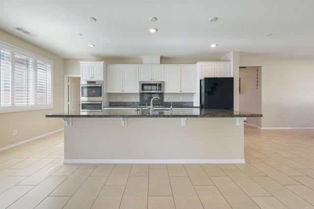 Detail Gallery Image 7 of 27 For 37520 River Oats Ln, Murrieta,  CA 92563 - 3 Beds | 2 Baths