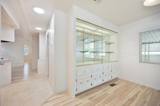 12339 Pepperwood, Auburn CA: https://media.crmls.org/mediaz/4a20751e-4b60-4376-83d9-85ff540990bc.jpg