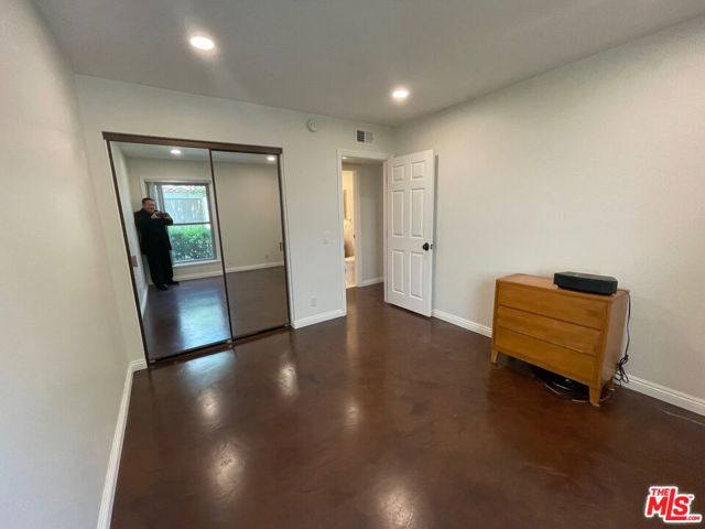 23502 Coso, Mission Viejo CA: https://media.crmls.org/mediaz/4a20c5f6-937e-4c37-867a-54e7d7fa7651.jpg