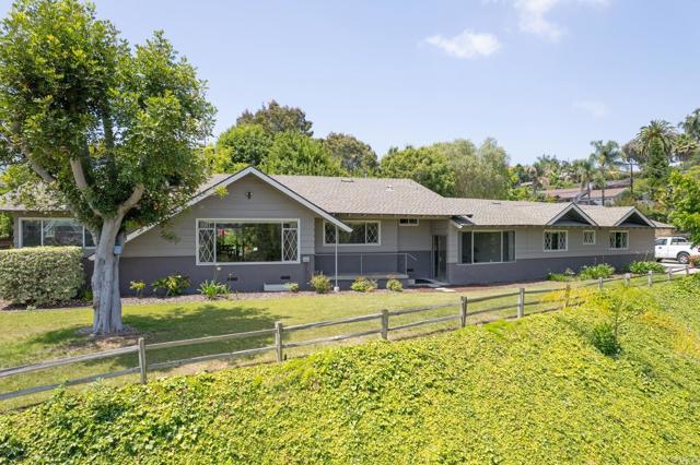 1143 Portola Street, Vista CA: https://media.crmls.org/mediaz/4a212f0e-bdc6-4720-8834-89b36298e752.jpg