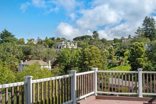 760 Chateau Drive, Hillsborough CA: https://media.crmls.org/mediaz/4a21a9f2-5258-450f-bac7-6c14419793c5.jpg