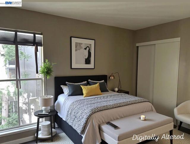 5335 Broadway Terrace, Oakland CA: https://media.crmls.org/mediaz/4a21ffce-08a0-4226-876f-35b177a49cb3.jpg