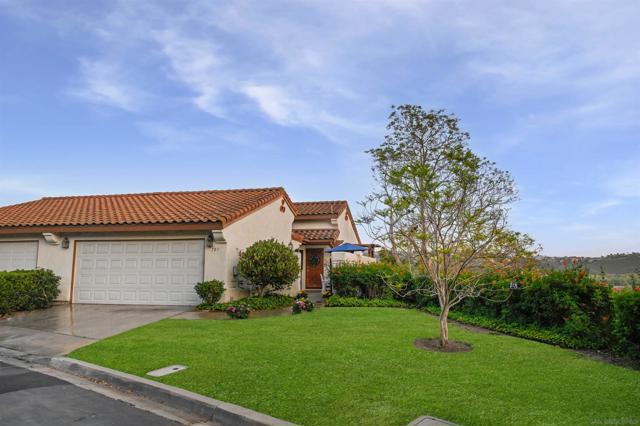 701 Fino Glen, Escondido CA: https://media.crmls.org/mediaz/4a220104-51aa-4d8e-bafe-6c1c36777c3b.jpg