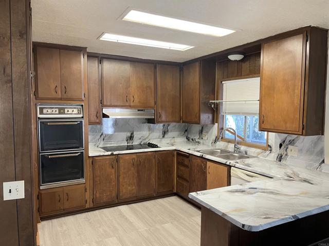 3535 Linda Vista Drive, San Marcos CA: https://media.crmls.org/mediaz/4a221e83-2f3e-43de-b5b9-6452398d0b51.jpg