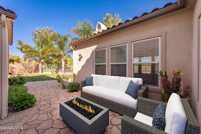 13290 Red Bird Court, Moorpark CA: https://media.crmls.org/mediaz/4a23122a-5972-4862-bc5f-62ffc70cd469.jpg