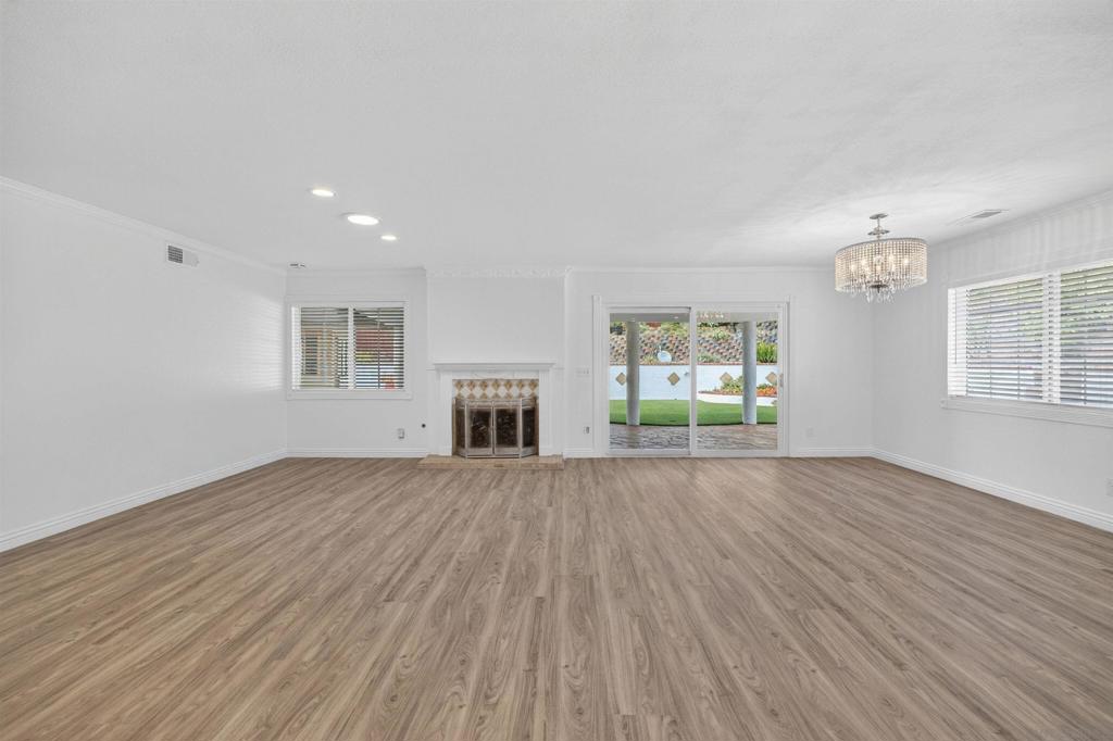 11225 Madrigal St - photo 11