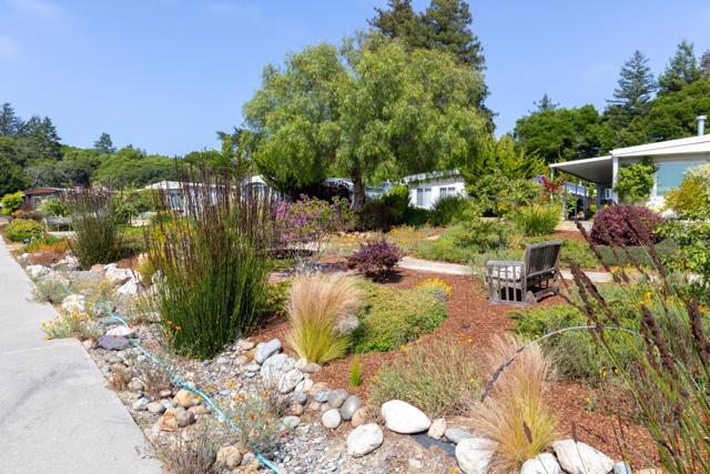 29 Knollwood, Aptos CA: https://media.crmls.org/mediaz/4a2481e6-1989-4b56-9722-c0154f403ee6.jpg