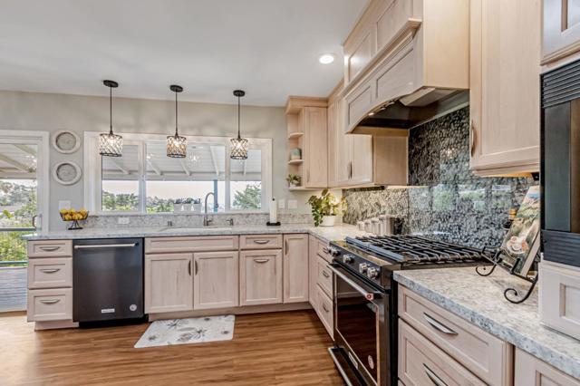 11020 Enchanto Vista Drive, San Jose CA: https://media.crmls.org/mediaz/4a24ad77-2abb-4d75-a433-ffee8378ca89.jpg