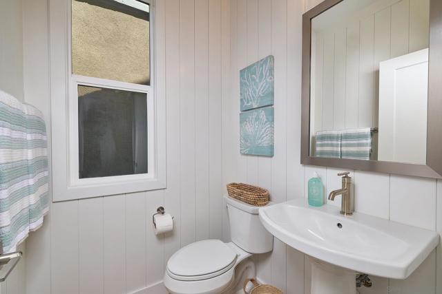 567 N Vulcan Ave, Encinitas CA: https://media.crmls.org/mediaz/4a25e33d-a98e-457a-b42d-940bc77a5613.jpg