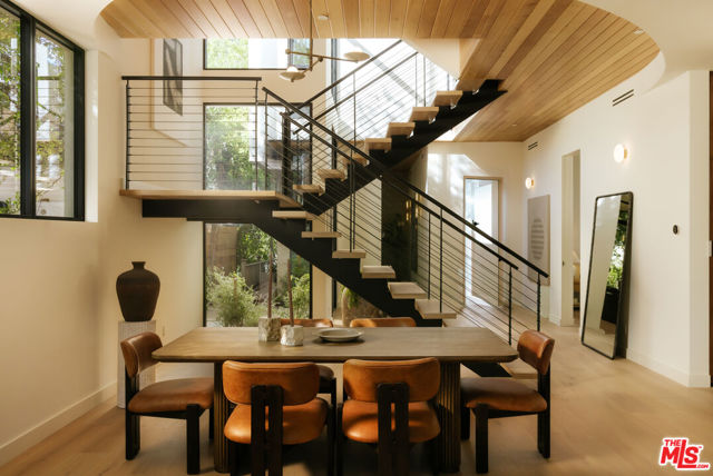 Image 8 of 16 For 8906 Hubbard Street