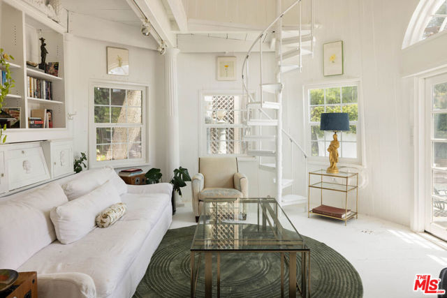8805 Lookout Mountain Avenue, Los Angeles CA: https://media.crmls.org/mediaz/4a26c41b-8560-43a6-b0a0-4673c18c7a3e.jpg