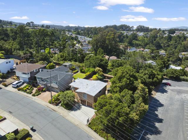 2440 Rosewood Drive, San Bruno CA: https://media.crmls.org/mediaz/4a26f44b-169f-4a5c-8fd1-bf714a34a6b5.jpg