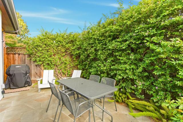 1236 Hoover Street, Menlo Park CA: https://media.crmls.org/mediaz/4a276f0f-345f-4fa3-8884-258738f45499.jpg