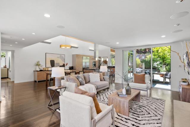 Image 9 of 64 For 211 Manor Drive