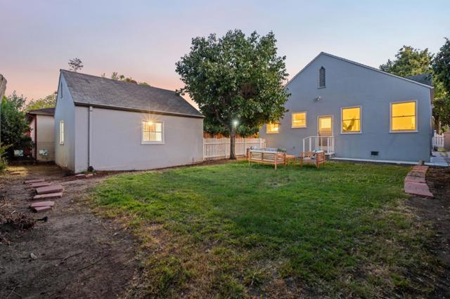 1221 Middlefield Road, Palo Alto CA: https://media.crmls.org/mediaz/4a28631e-5be1-41f4-94e5-4593ada92425.jpg